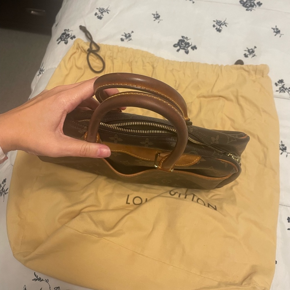 Authentic LV Deauville satchel